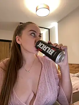 Maribelle Vinnie online show from 02/16/26, 04:16