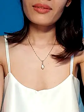 Hinna x online show from 10/27/25, 07:42