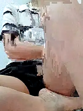 Hinna x online show from 10/23/25, 01:43