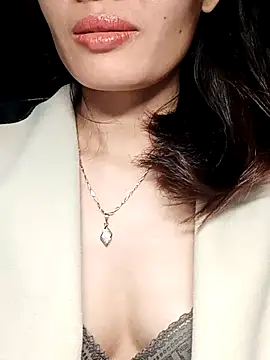 Hinna x online show from 11/29/25, 02:39