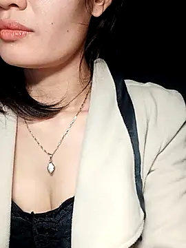 Hinna x online show from 12/13/25, 08:04