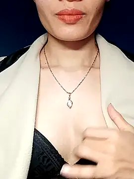 Hinna x online show from 11/29/25, 02:01