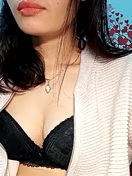 Hinna x online show from 01/18/26, 08:23