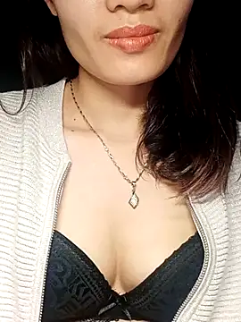 Hinna x online show from 12/22/25, 02:28