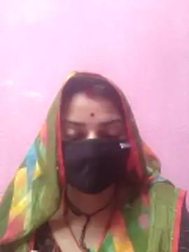 Snapshot of kajalbhabhi44 chatting on 11/21/25, 08:02 kajalbhabhi44 online show from 11/21/25, 08:02