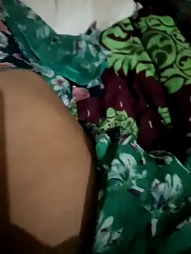 Snapshot of kajalbhabhi44 chatting on 11/11/25, 06:19 kajalbhabhi44 online show from 11/11/25, 06:19