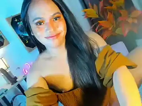 Snapshot of yourmochaloca69 chatting on 11/14/25, 10:02 yourmochaloca69 online show from 11/14/25, 10:02