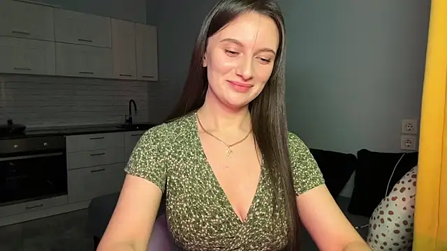 Luna Raee online show from 11/03/25, 02:09