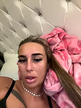 EllieMaeBaby online show from 10/25/25, 12:43