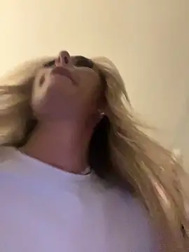 EllieMaeBaby online show from 11/16/25, 05:39