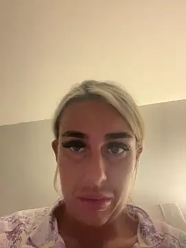 EllieMaeBaby online show from 10/10/25, 07:36