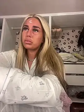 EllieMaeBaby online show from 04/14/26, 04:12