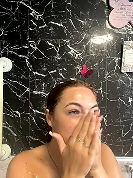 AroraAngel online show from 10/21/25, 01:21