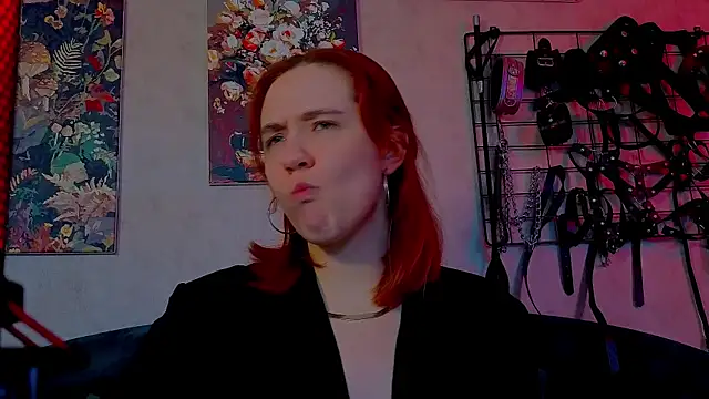 the high priestess online show from 04/18/26, 05:21