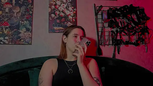 the high priestess online show from 03/20/26, 03:07