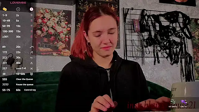 the high priestess online show from 10/19/25, 05:10