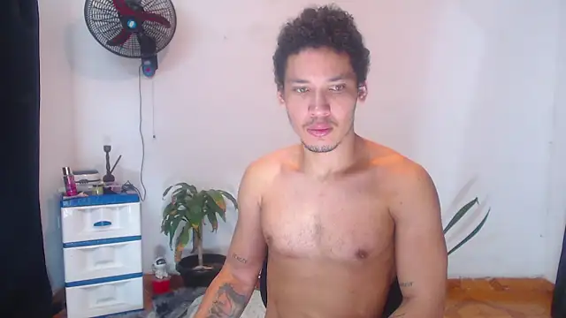 RuiMaddoox online show from 11/15/25, 03:27