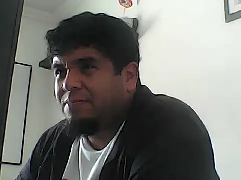 Snapshot of Rolo-Sumiso chatting on 10/14/25, 01:56 Rolo-Sumiso online show from 10/14/25, 01:56