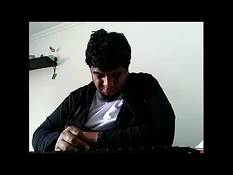 Snapshot of Rolo-Sumiso chatting on 10/17/25, 01:02 Rolo-Sumiso online show from 10/17/25, 01:02