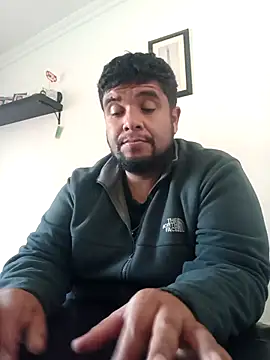 Snapshot of Rolo-Sumiso chatting on 09/22/25, 01:06 Rolo-Sumiso online show from 09/22/25, 01:06