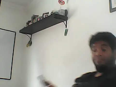 Snapshot of Rolo-Sumiso chatting on 10/27/25, 04:41 Rolo-Sumiso online show from 10/27/25, 04:41