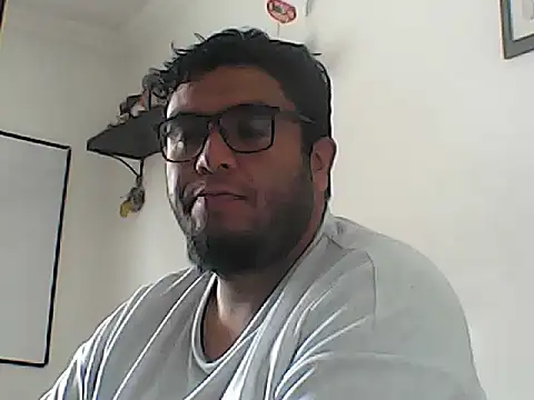 Snapshot of Rolo-Sumiso chatting on 10/23/25, 03:54 Rolo-Sumiso online show from 10/23/25, 03:54