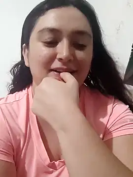 Snapshot of Anaa_Rose chatting on 11/25/25, 07:36 Anaa Rose online show from 11/25/25, 07:36