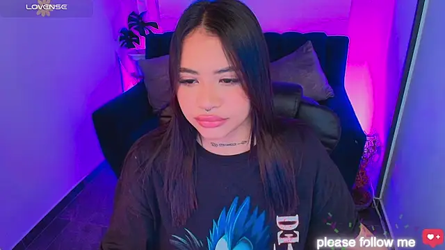 nicemiiaa7  online show from 03/07/26, 11:54