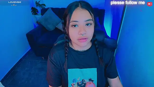 nicemiiaa7  online show from 03/18/26, 06:20