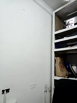 ashley moss online show from 09/08/25, 08:08