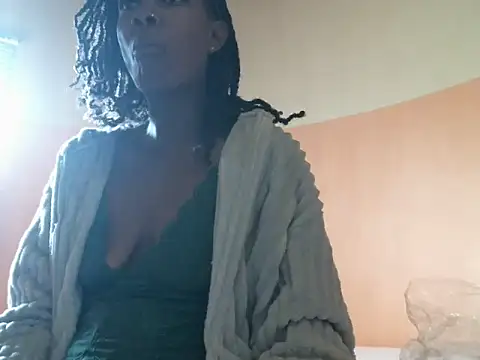 Pretty miss devilxxx35 online show from 10/20/25, 06:48