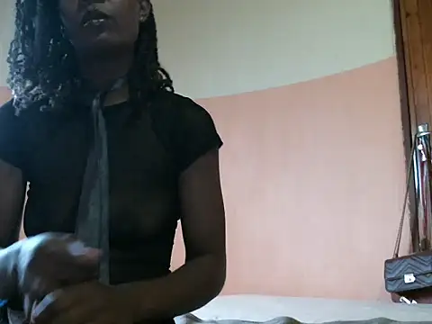 Pretty miss devilxxx35 online show from 10/30/25, 07:06