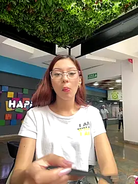 Melody-baby online show from 11/16/25, 07:40