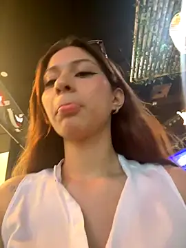 Melody-baby online show from 12/03/25, 09:36