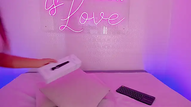 aleksandramiller  online show from 04/14/26, 01:05