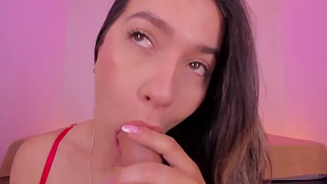 aleksandramiller  online show from 05/07/26, 01:14