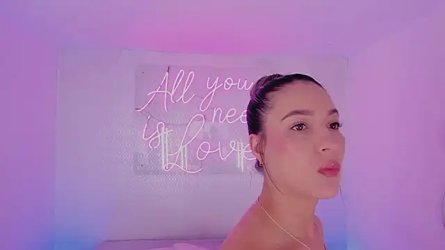 aleksandramiller  online show from 03/13/26, 12:54