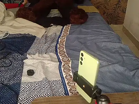 miss kaur23 online show from 11/14/25, 06:33