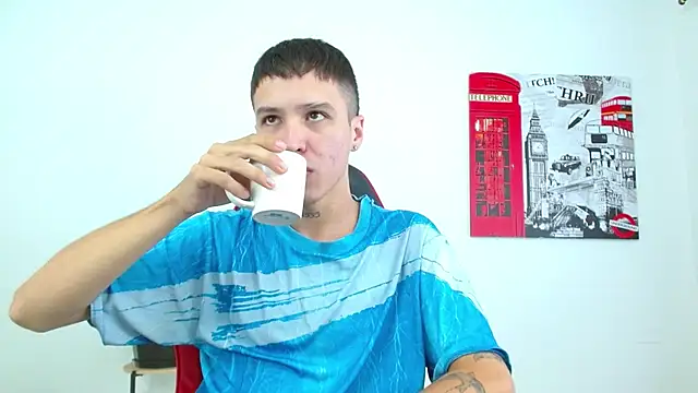 Cumandres18 online show from 12/16/25, 02:32