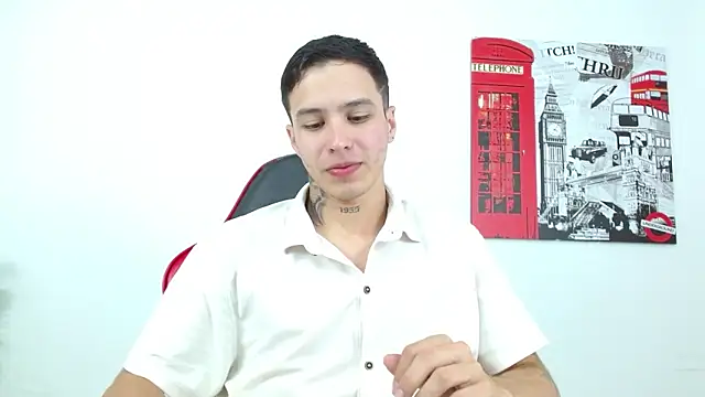 Cumandres18 online show from 02/13/26, 03:01