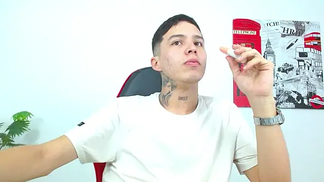 Cumandres18 online show from 02/19/26, 02:58