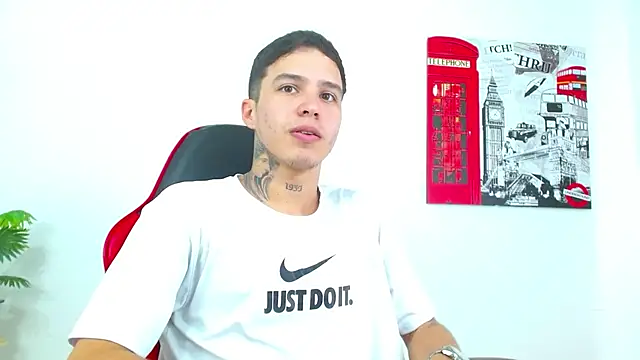 Cumandres18 online show from 02/26/26, 03:34