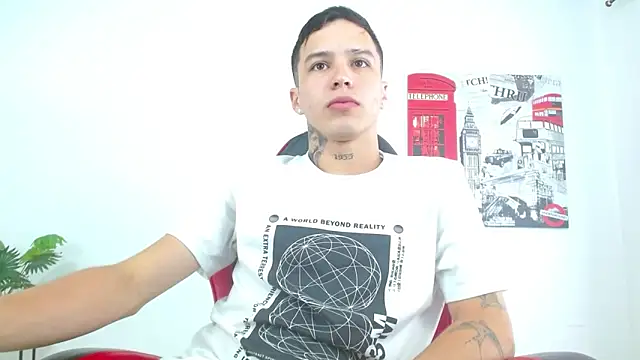 Cumandres18 online show from 01/13/26, 02:21