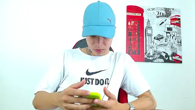 Cumandres18 online show from 02/12/26, 03:01