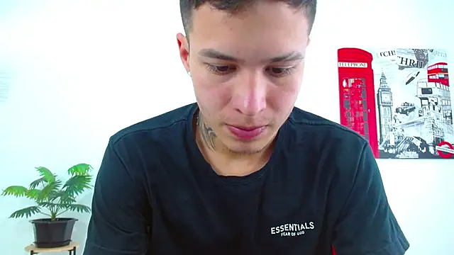 Cumandres18 online show from 04/09/26, 02:56