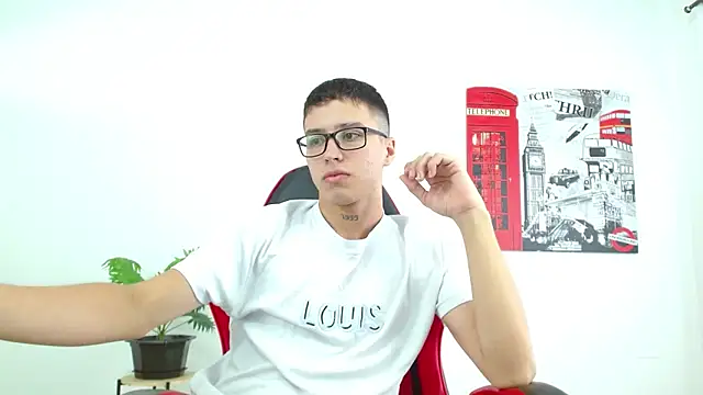 Cumandres18 online show from 10/07/25, 02:07