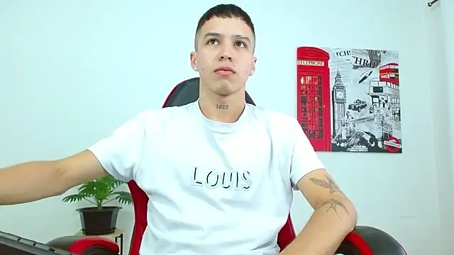 Cumandres18 online show from 12/01/25, 02:18