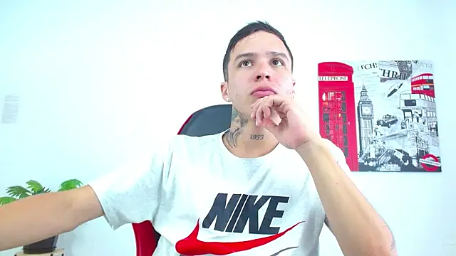 Cumandres18 online show from 01/16/26, 04:11