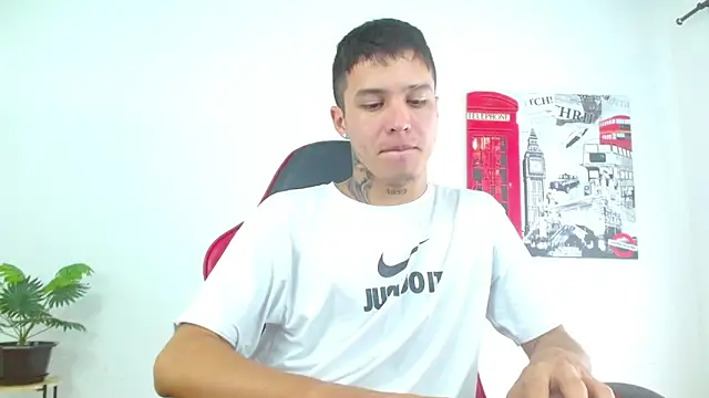 Cumandres18 online show from 01/09/26, 02:57