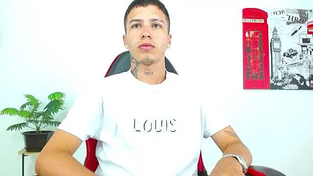 Cumandres18 online show from 03/24/26, 02:50